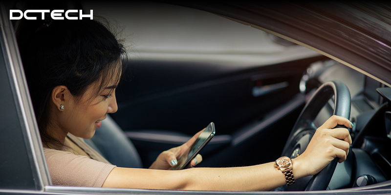 khong-su-dung-dien-thoai-khi-lai-xe
