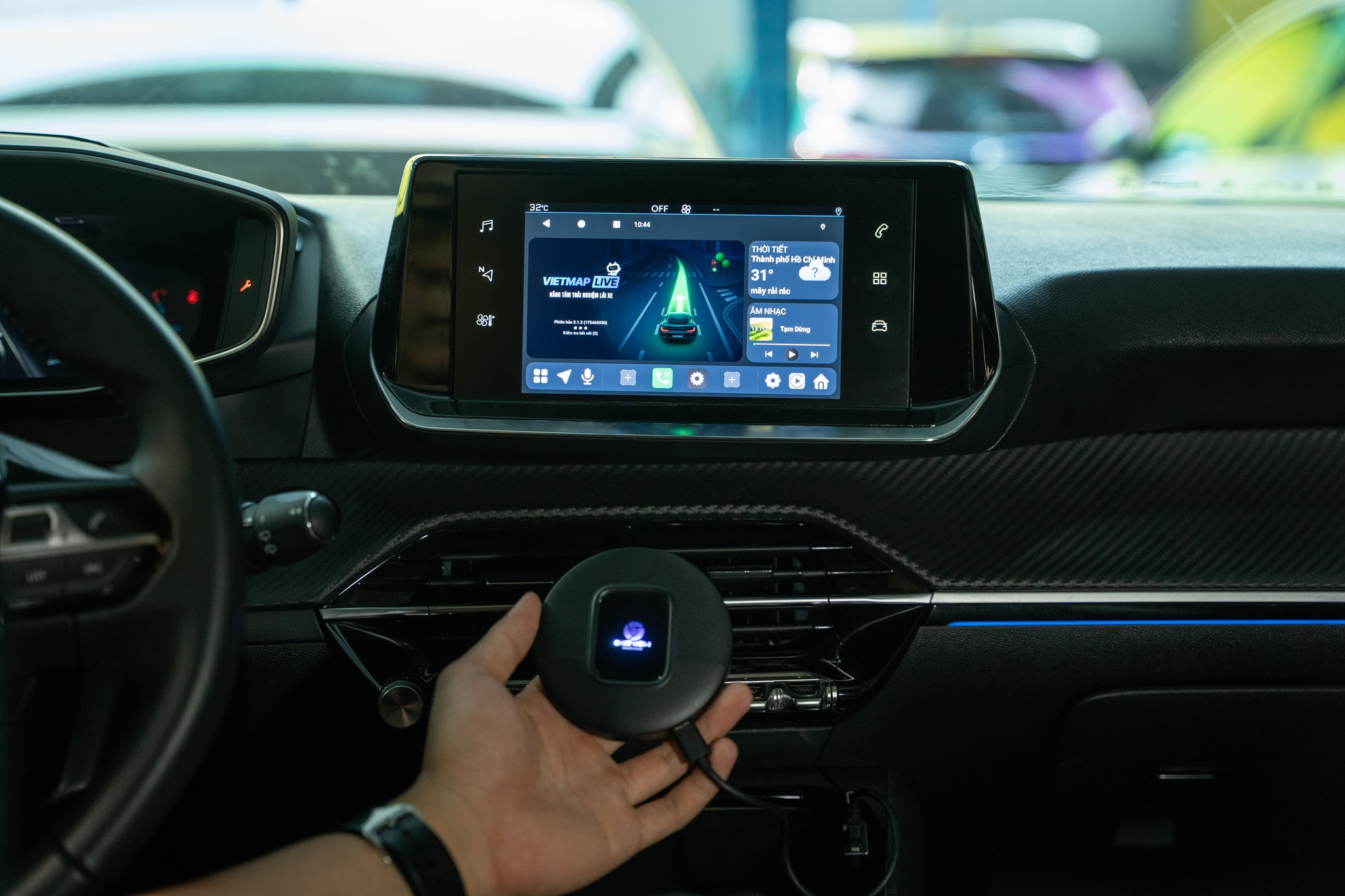 mua-android-box-cho-peugeot-2008